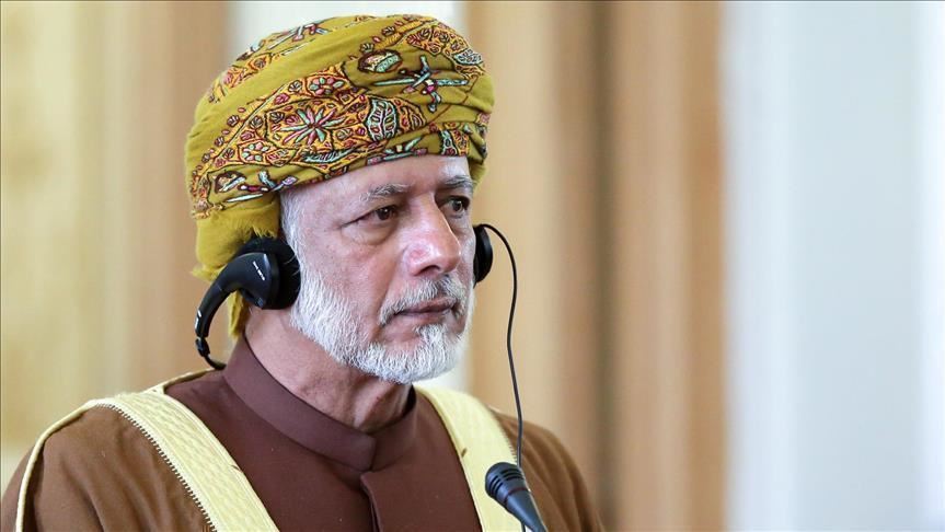 في زيارة مفاجئة لإيران.. بن علوي يبحث مع ظريف المستجدات الإقليمية