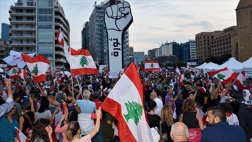 “بوسطة الثورة” تجوب لبنان من الشمال إلى الجنوب
