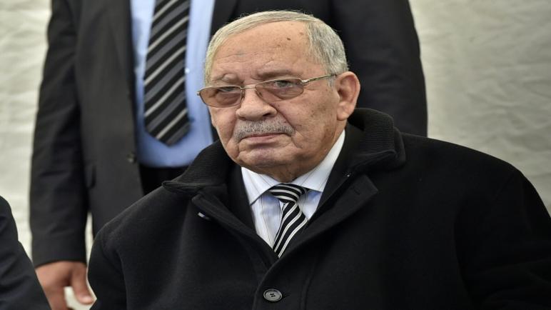قائد أركان الجيش الجزائري: موعد الانتخابات الرئاسية ينبغي أن يُعلن في 15 أيلول/سبتمبر